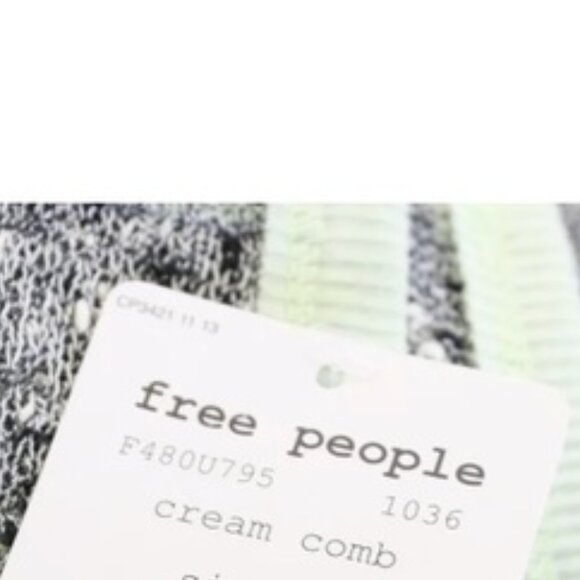 Free People We the Free Bumble Bees Knees asymmetrical tunic tank top. Size XS - Picture 5 of 5